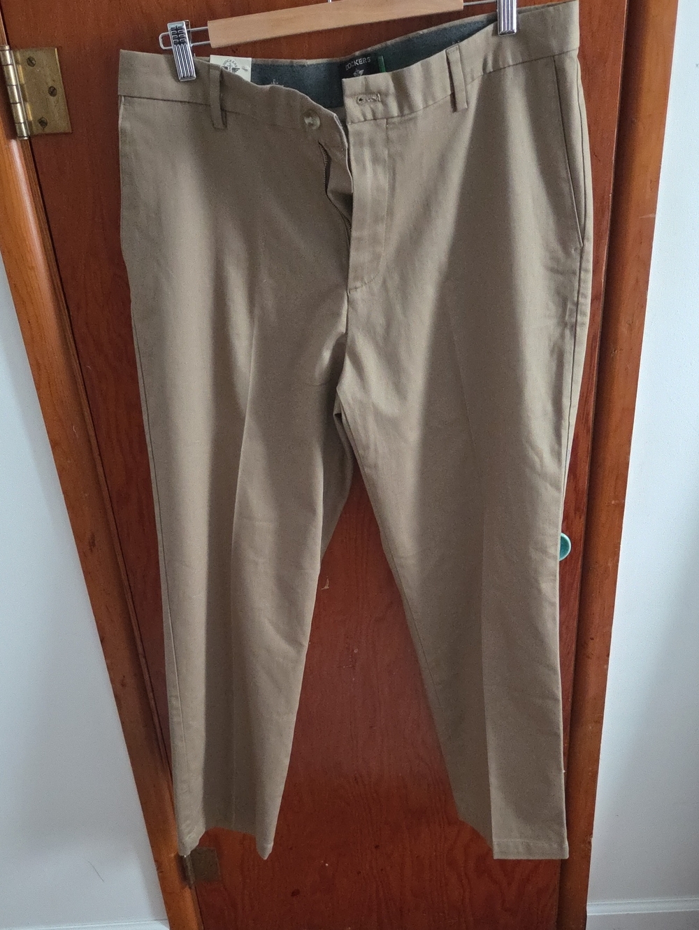 Dockers Men's Straight-Leg Chinos in Tan